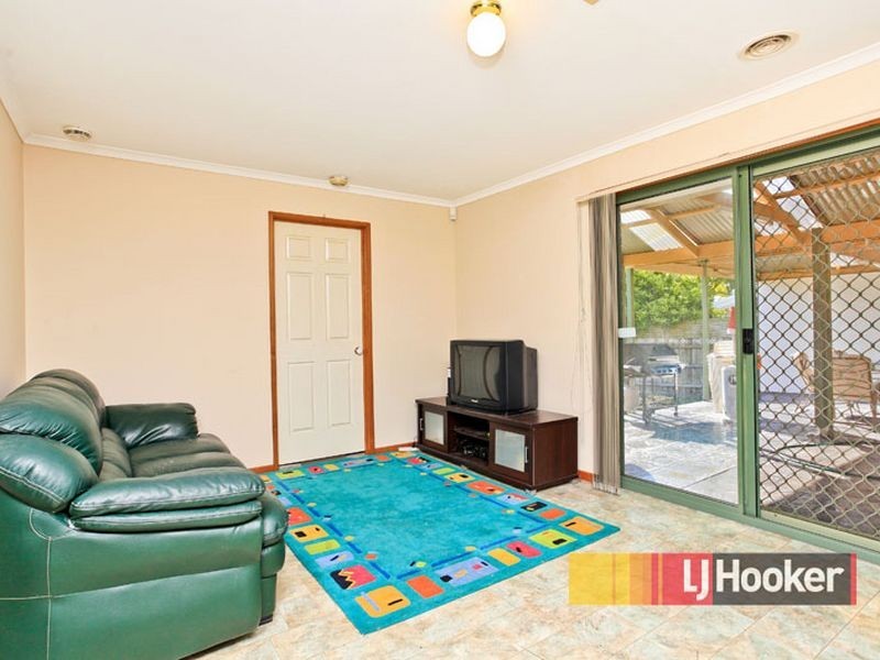 6 Janson Close, Narre Warren South VIC 3805