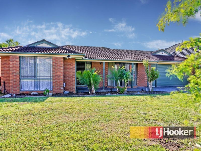 6 Janson Close, Narre Warren South VIC 3805