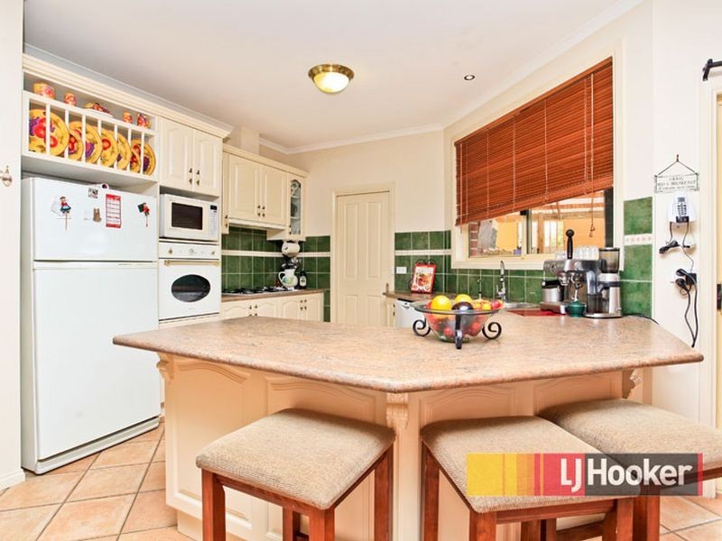 2 Jaya Court, Hallam VIC 3803
