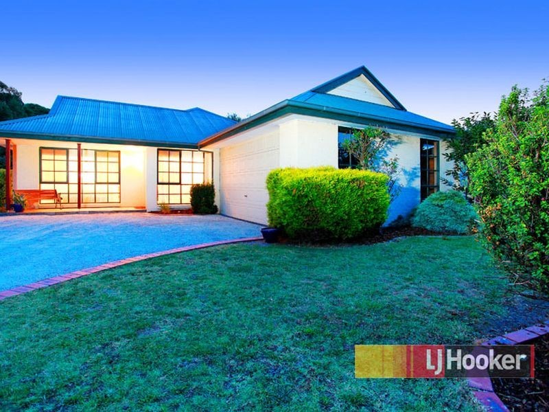 8 Mosig Court, Hampton Park VIC 3976