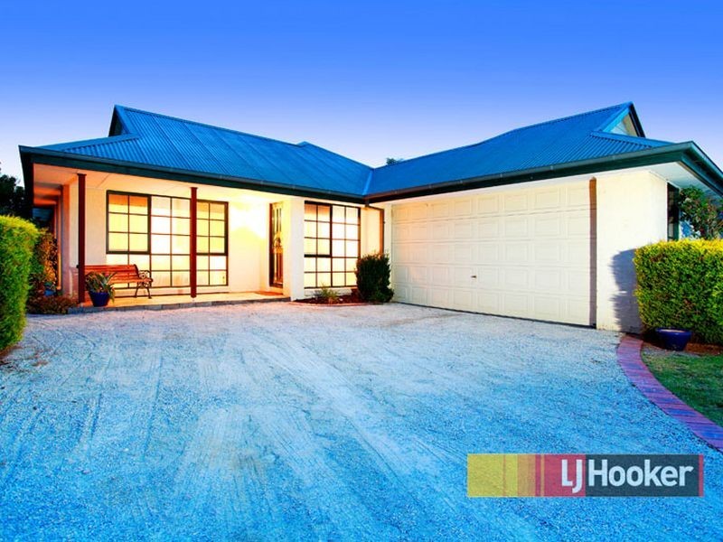 8 Mosig Court, Hampton Park VIC 3976
