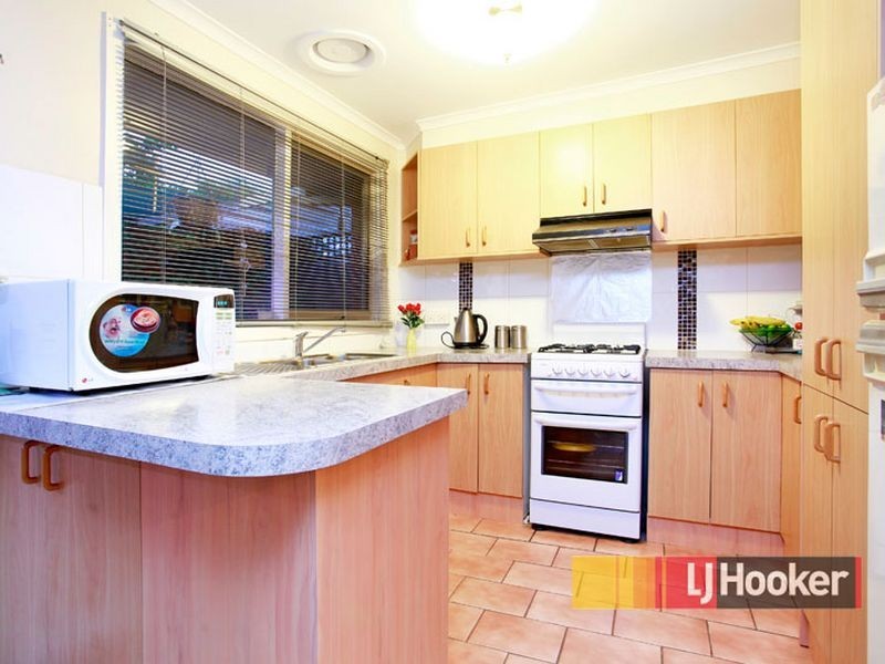 13 Manning Close, Hampton Park VIC 3976