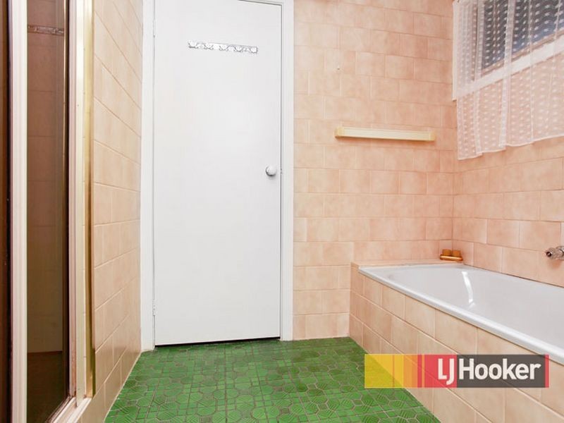 13 Manning Close, Hampton Park VIC 3976