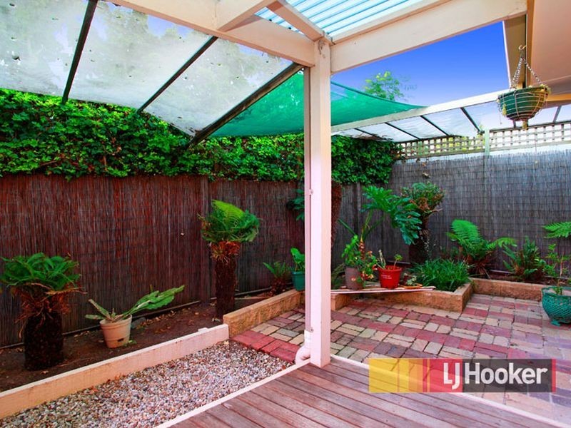 13 Manning Close, Hampton Park VIC 3976