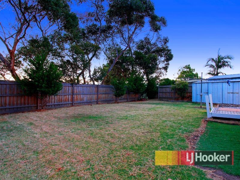 13 Manning Close, Hampton Park VIC 3976