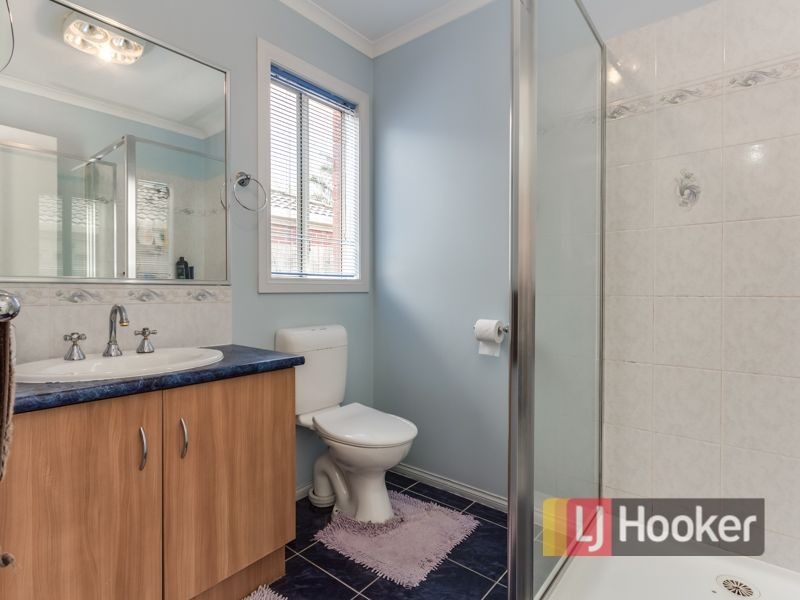 22 Elanora Way, Hampton Park VIC 3976