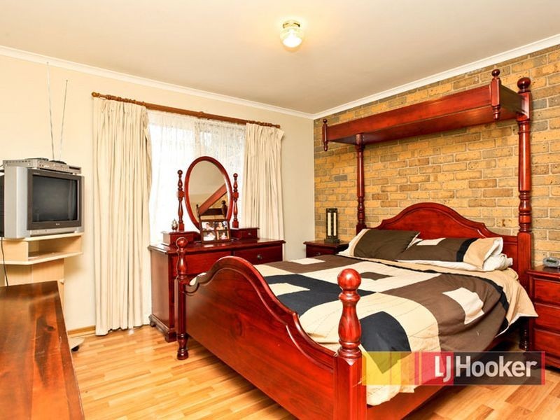 2/55 Leopold Crescent, Hampton Park VIC 3976