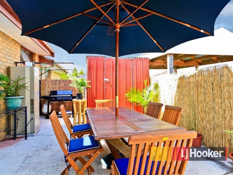 2/55 Leopold Crescent, Hampton Park VIC 3976