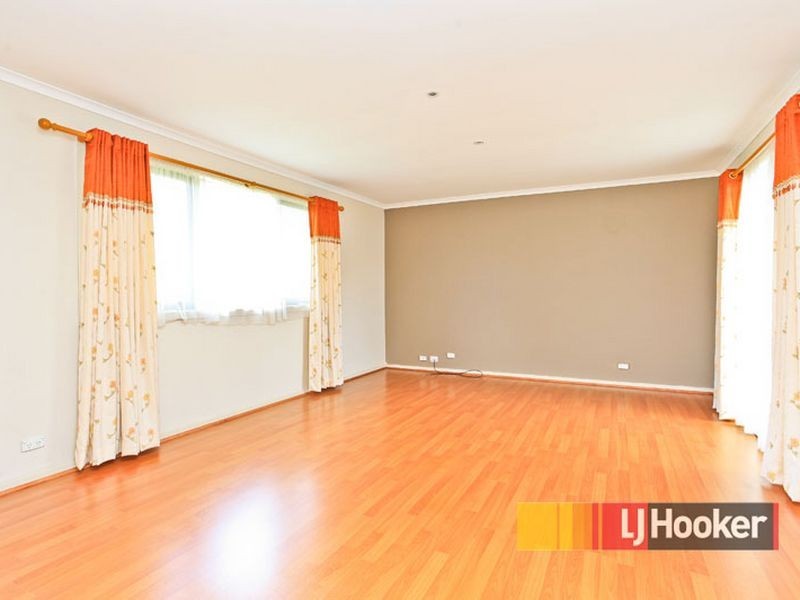 43 Valley Fair Drive, Narre Warren VIC 3805