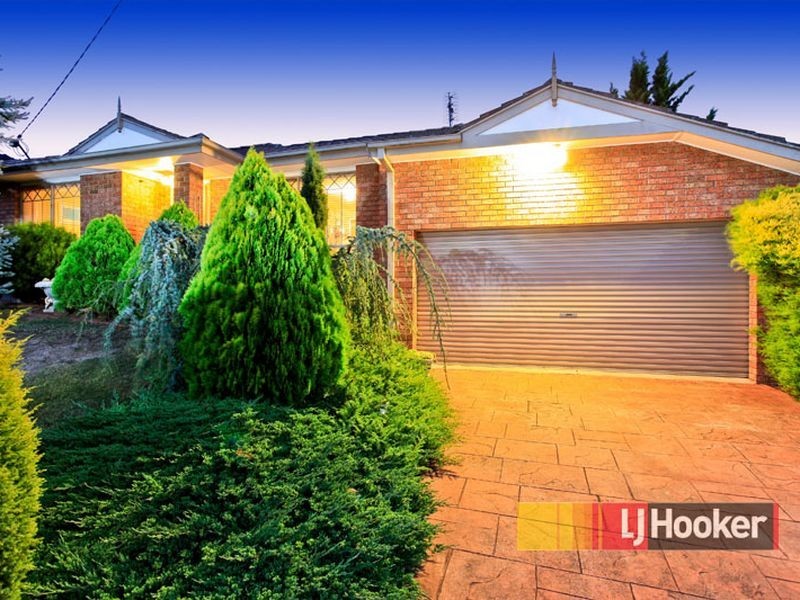 11 Melissa Court, Hampton Park VIC 3976