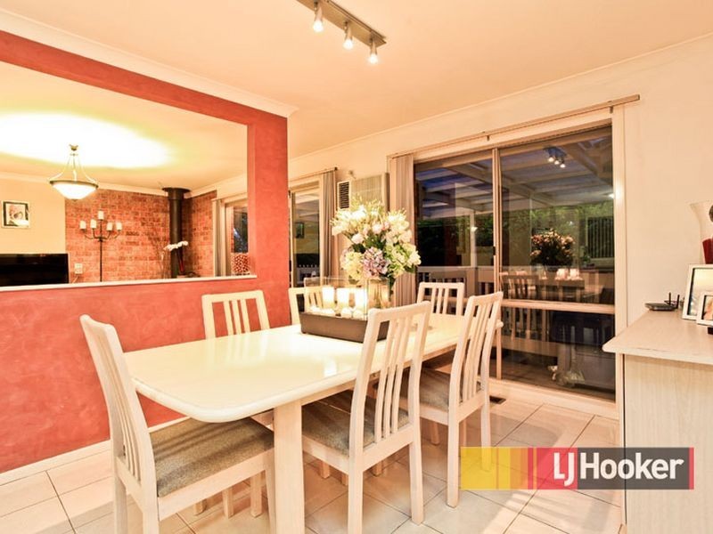 11 Melissa Court, Hampton Park VIC 3976