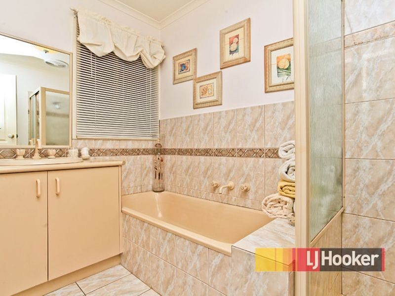 11 Melissa Court, Hampton Park VIC 3976