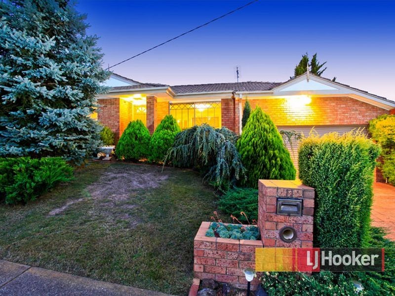 11 Melissa Court, Hampton Park VIC 3976