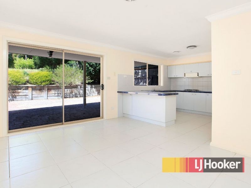 32 Blackwood Drive, Hampton Park VIC 3976