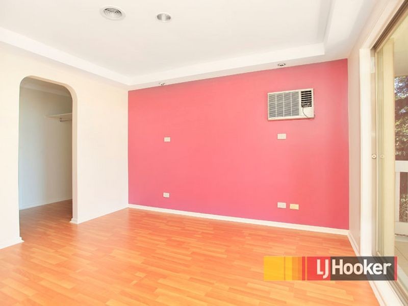 32 Blackwood Drive, Hampton Park VIC 3976