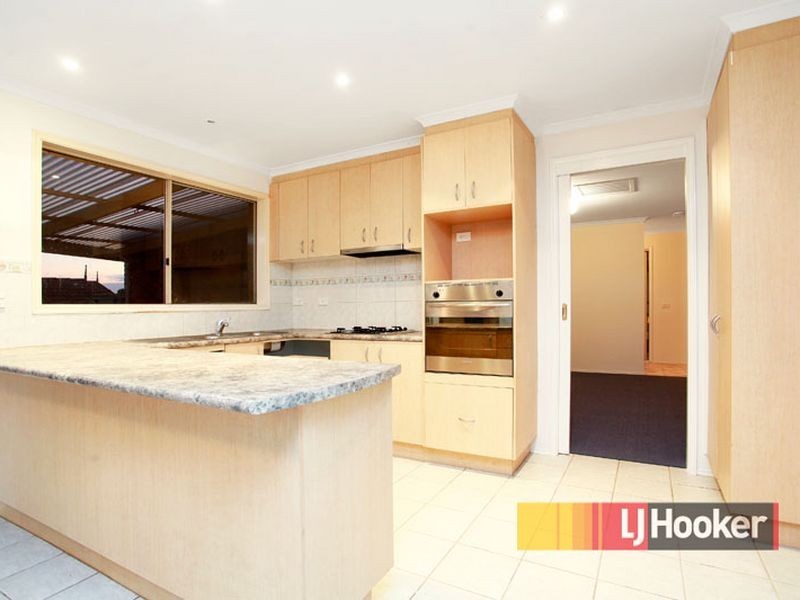 46 Kirkwood Crescent, Hampton Park VIC 3976