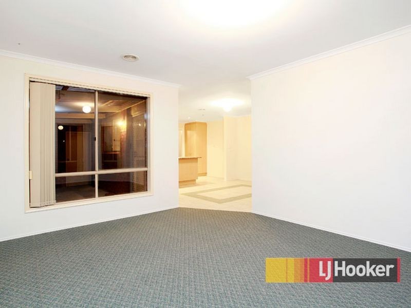 46 Kirkwood Crescent, Hampton Park VIC 3976