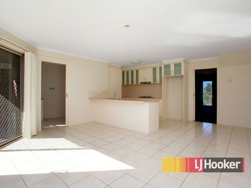 164 Paterson Drive, Lynbrook VIC 3975
