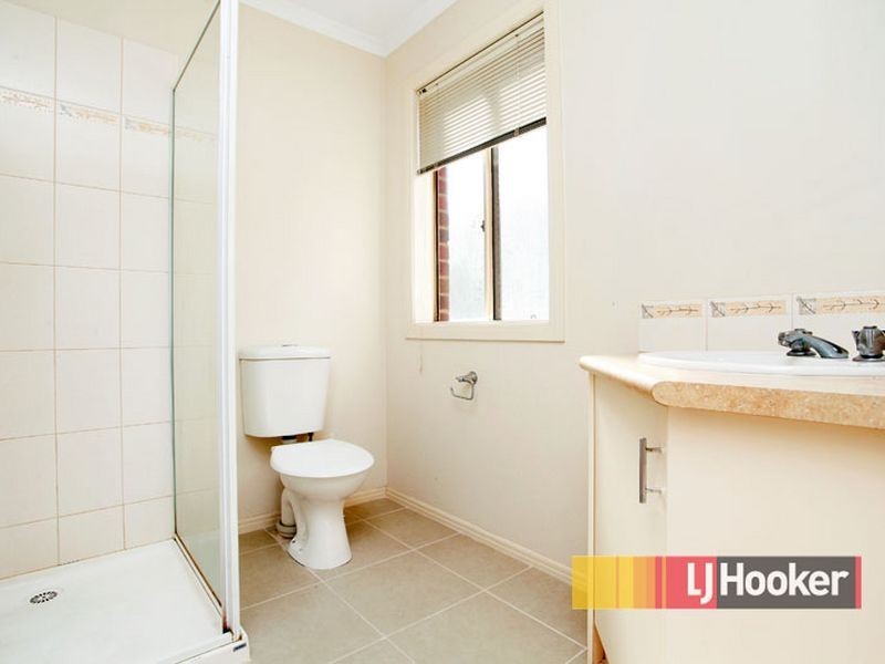 164 Paterson Drive, Lynbrook VIC 3975