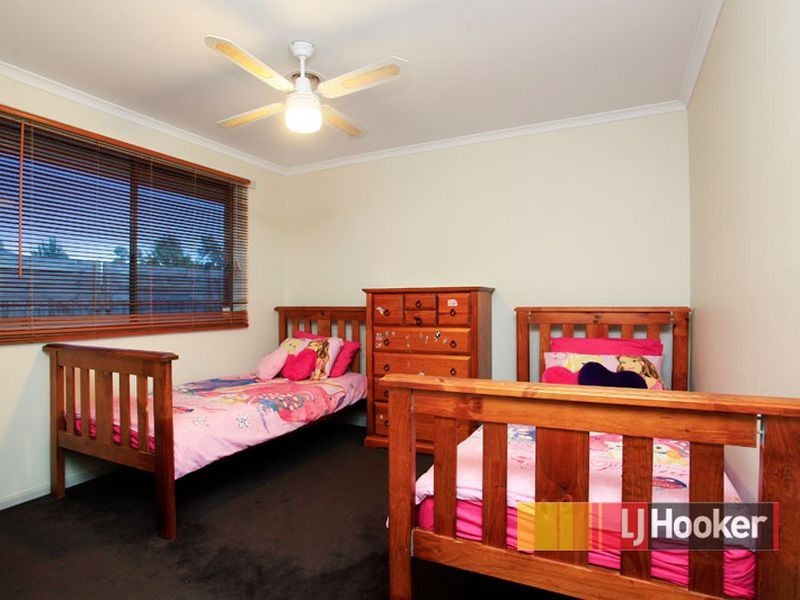 19 Karoonda Way, Hampton Park VIC 3976