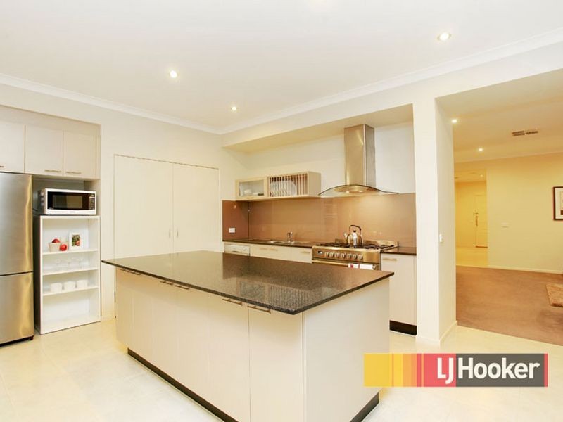 42 Montpelier Drive, Berwick VIC 3806