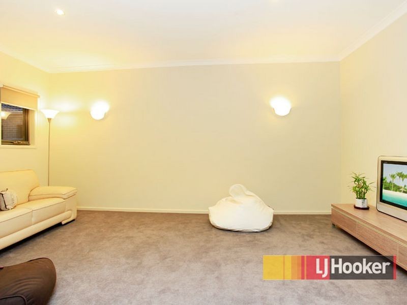 42 Montpelier Drive, Berwick VIC 3806