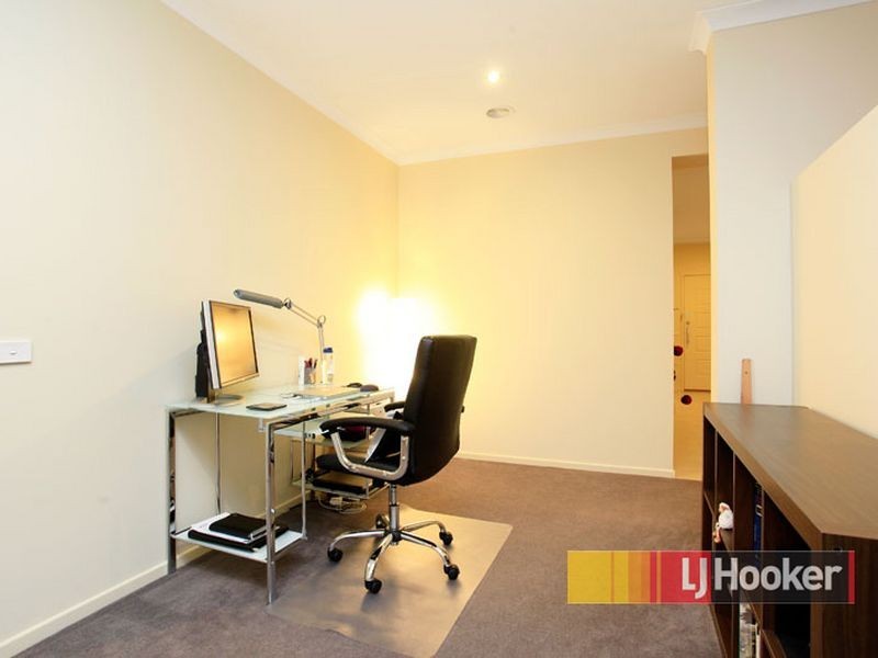 42 Montpelier Drive, Berwick VIC 3806