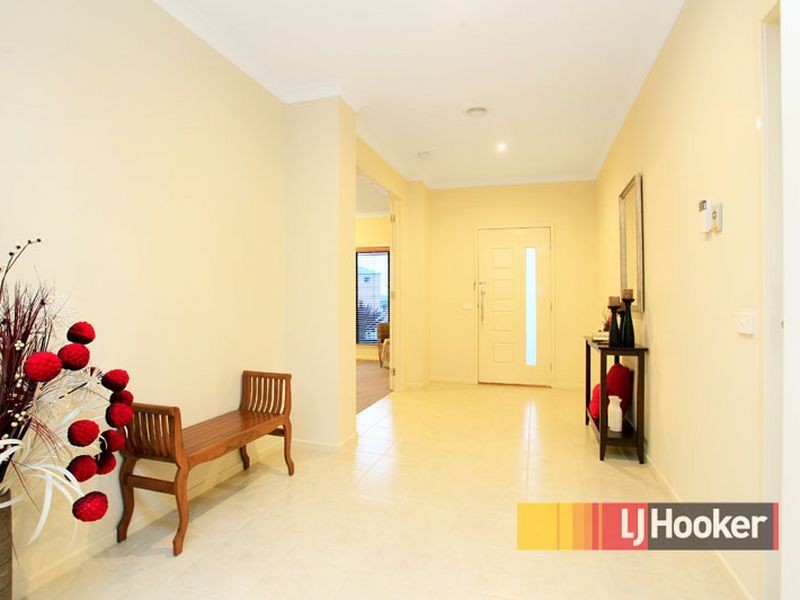 42 Montpelier Drive, Berwick VIC 3806