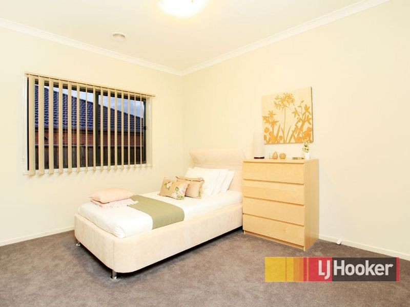 42 Montpelier Drive, Berwick VIC 3806