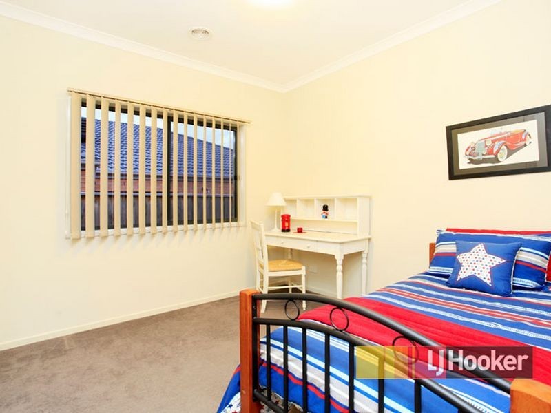 42 Montpelier Drive, Berwick VIC 3806