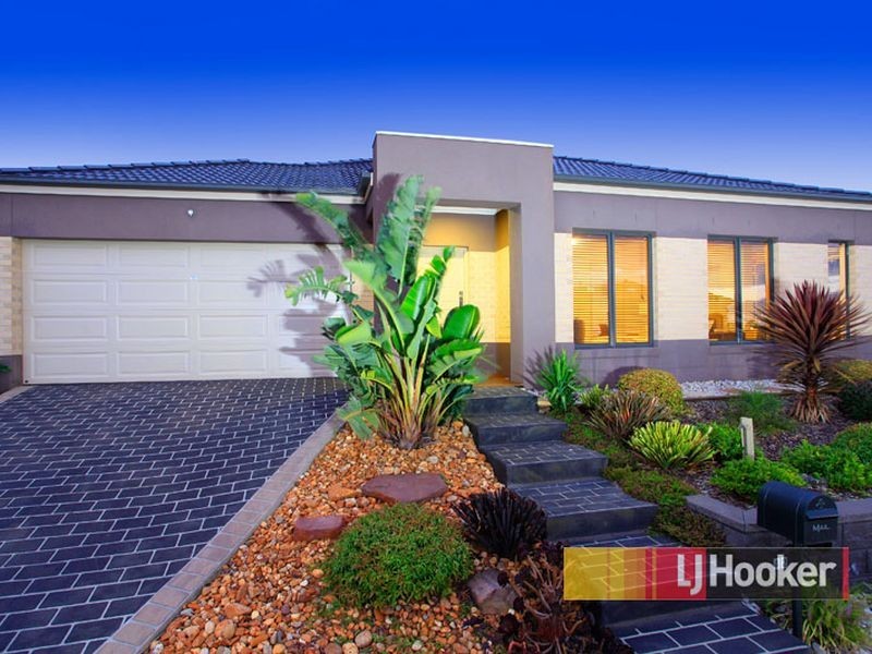 42 Montpelier Drive, Berwick VIC 3806