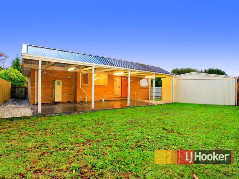 6 Willow Drive, Hampton Park VIC 3976