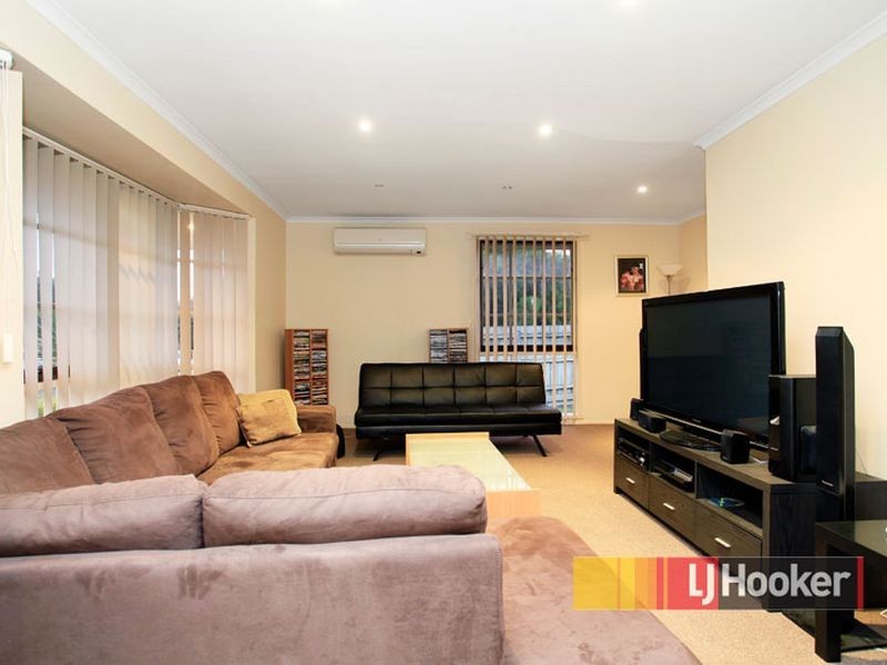 6 Willow Drive, Hampton Park VIC 3976