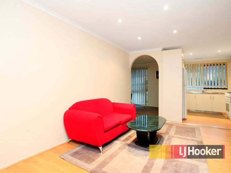 6 Willow Drive, Hampton Park VIC 3976