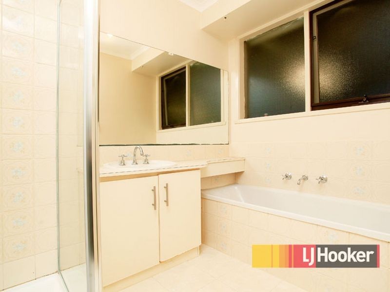6 Willow Drive, Hampton Park VIC 3976