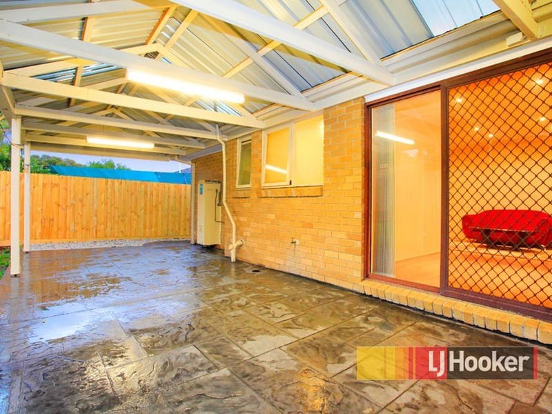 6 Willow Drive, Hampton Park VIC 3976