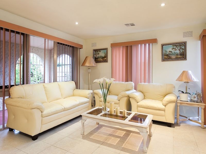 19 Somerville Road, Hampton Park VIC 3976