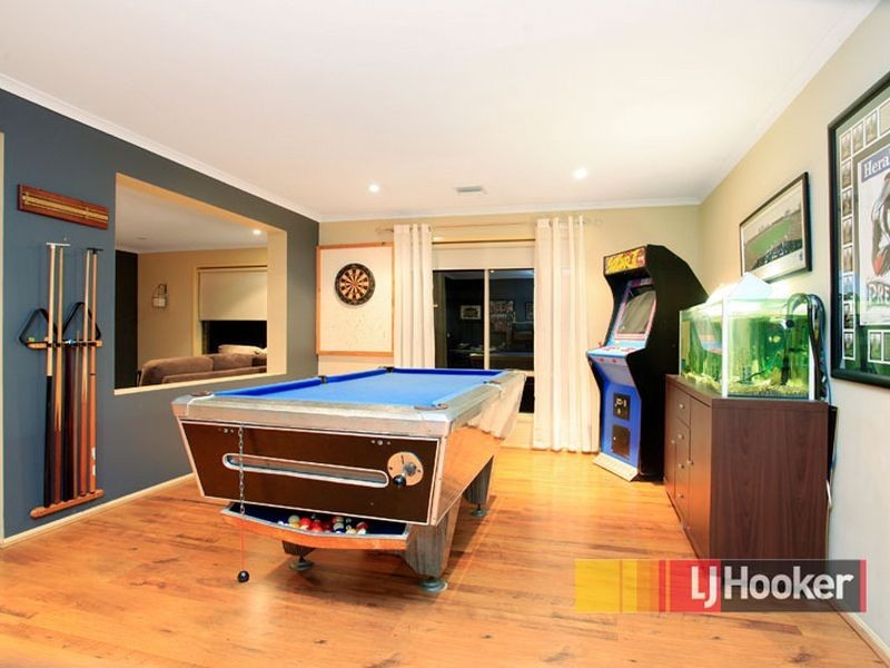 21 Toulouse Terrace, Narre Warren South VIC 3805