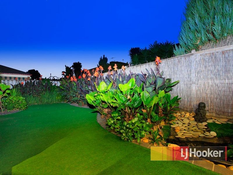 21 Toulouse Terrace, Narre Warren South VIC 3805