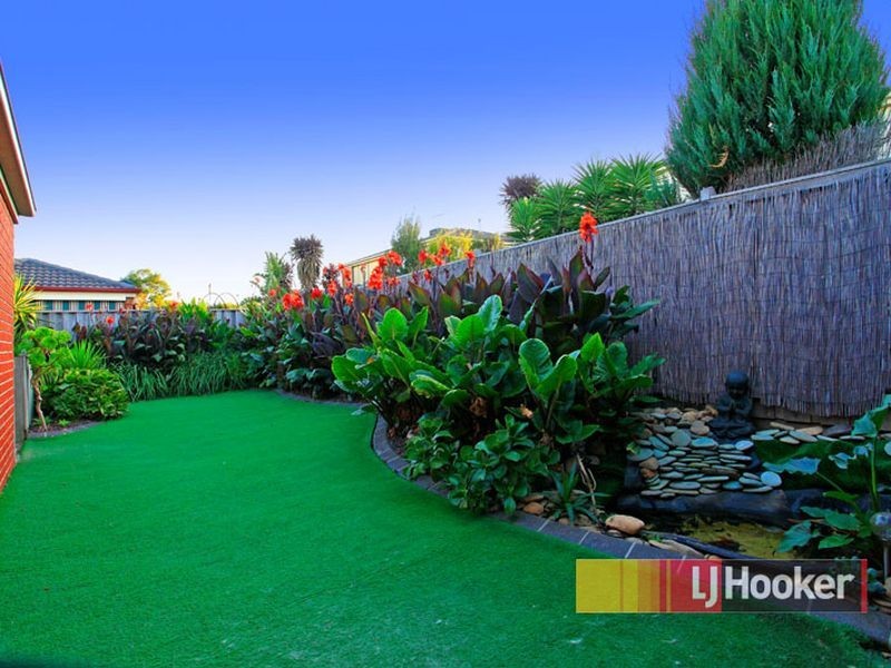 21 Toulouse Terrace, Narre Warren South VIC 3805