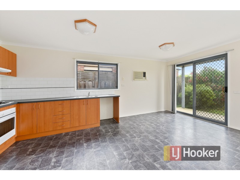 6 Linmac Court, Hampton Park VIC 3976