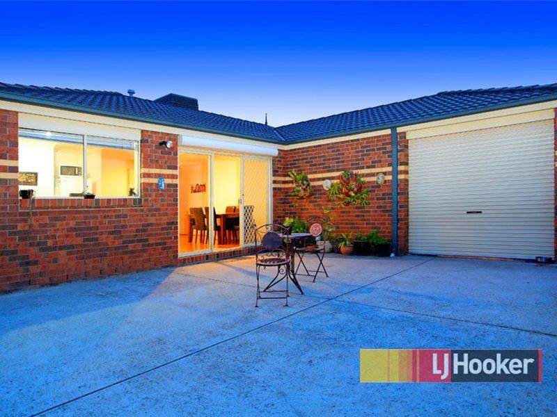61 Bella Crescent, Hallam VIC 3803