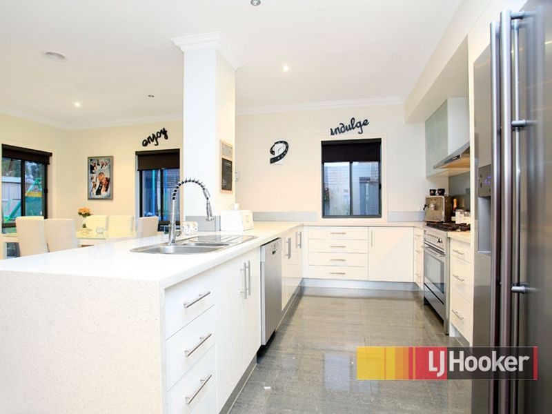 8/1 Lower Mews, Lynbrook VIC 3975