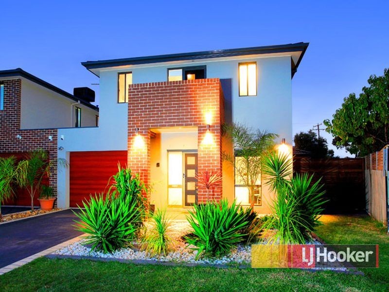 8/1 Lower Mews, Lynbrook VIC 3975