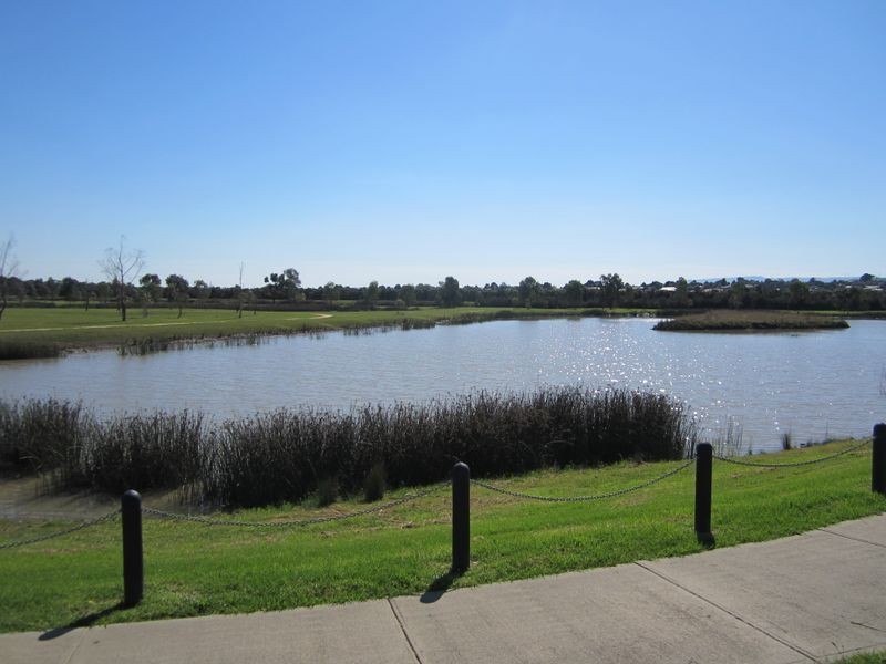 74 Loxley Boulevard, Narre Warren South VIC 3805