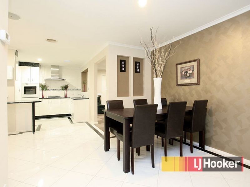 23 Meredith Crecent, Hampton Park VIC 3976