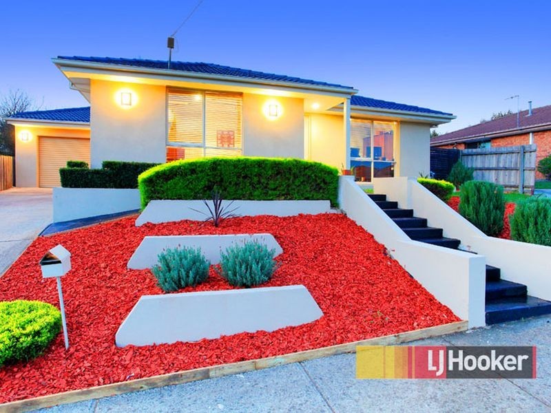 23 Meredith Crecent, Hampton Park VIC 3976