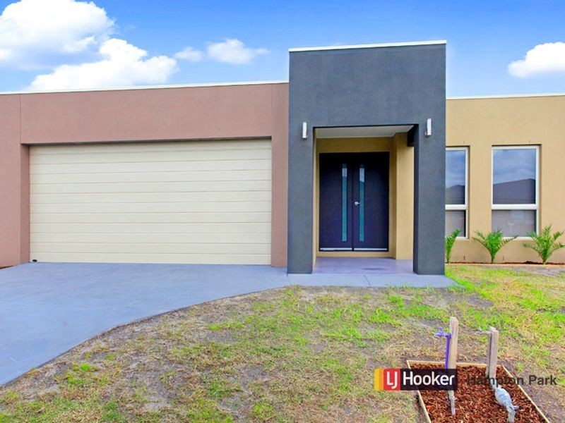 15 Mermaid Grove, Lyndhurst VIC 3975
