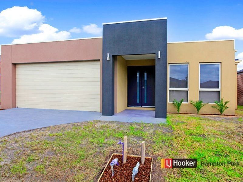 15 Mermaid Grove, Lyndhurst VIC 3975