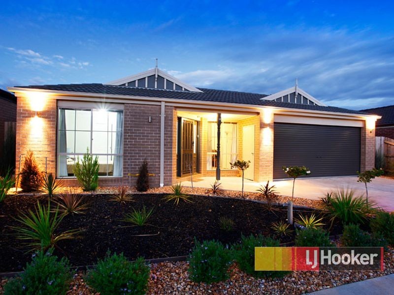 26 Walnut Way, Pakenham VIC 3810